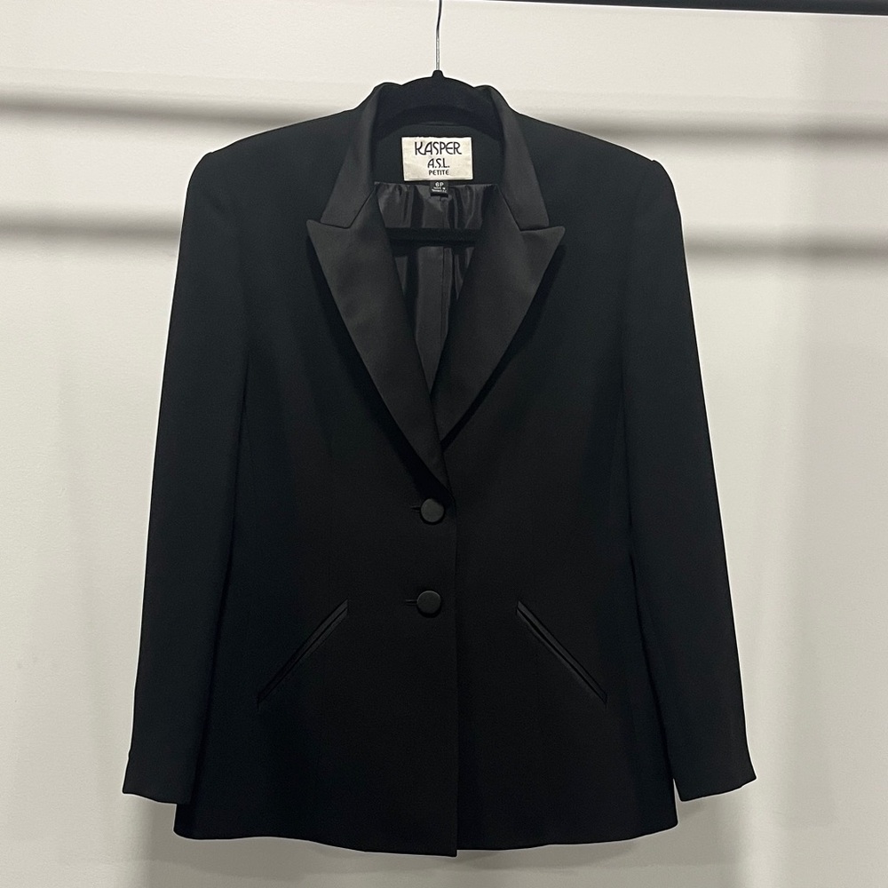 Kasper Women's Elegant Black Suit Jacket